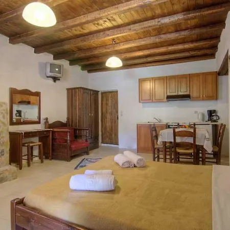 Stone Village Hotel 4*